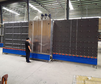 Chine le bas vertical de 2000Mm - l'équipement en verre industriel 3 de joint d'E appareille des brosses, machine à laver verticale en verre plat fournisseur