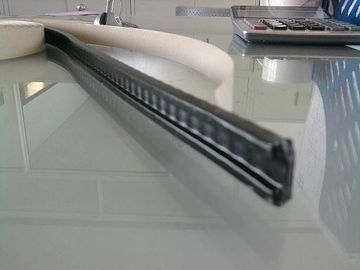 Chine Joints de porte en caoutchouc d'entretoise chaude de bord de haute performance pour le double vitrage fournisseur