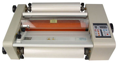 Chine Machine chaude de stratification de petit pain/lamineur chaud de rouleau pour le film de stratification froid-chaud fournisseur