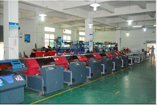 Chine Imprimantes à jet d'encre industrielles menées UV polychromes, × à plat 1440dpi des imprimantes 5760 de grand format fournisseur