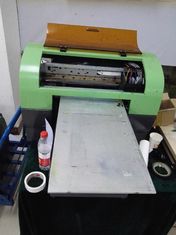 Chine L'imprimante à plat UV menée polychrome de Digital, couleur a mené l'imprimante pour le bambou/panneaux d'affichage/mousse fournisseur