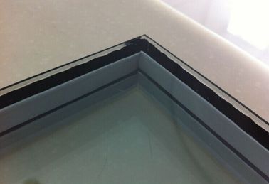 Entretoise chaude en caoutchouc durable de bord d'isolation thermique pour le double vitrage fournisseur